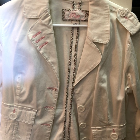 Cream jacket - Picture 1 of 3